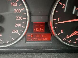 BMW 3-serie 318 I HIGH EXECUTIVE picture 17
