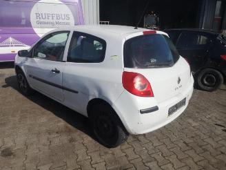 Renault Clio  picture 3