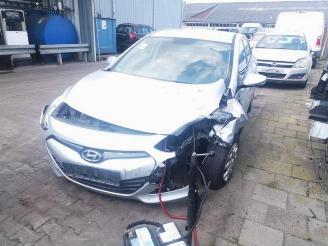 Hyundai I-30 i30 (GDHB5), Hatchback, 2011 1.4 16V picture 2