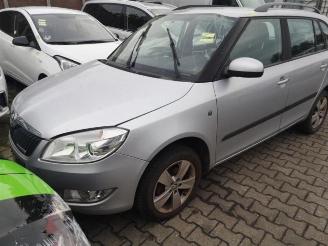 Vrakbiler auto Skoda Fabia Fabia II Combi, Combi 5-drs, 2007 / 2015 1.2 TDI 12V Greenline 2013/11