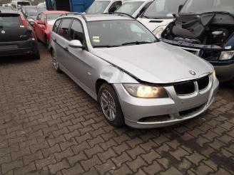 Vrakbiler auto BMW 3-serie 3 serie Touring (E91), Combi, 2004 / 2012 320d 16V Corporate Lease 2006/0