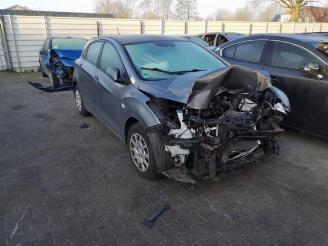 Vrakbiler auto Hyundai I-30 i30 (GDHB5), Hatchback, 2011 1.4 16V 2014