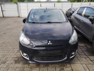 Vrakbiler auto Mitsubishi Space-star Space Star (A0), Hatchback, 2012 1.2 12V 2014