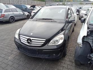 Uttjänta bilar auto Mercedes B-klasse B (W245), Hatchback, 2005 / 2011 2.0 B-180 CDI 16V 2008/1