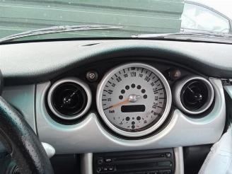 Mini One Mini One/Cooper (R50), Hatchback, 2001 / 2007 1.6 16V One picture 9