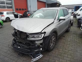 Vrakbiler auto Volkswagen Tiguan Tiguan (AD1), SUV, 2016 / 2024 2.0 TDI 16V BlueMotion Technology SCR 2018/6