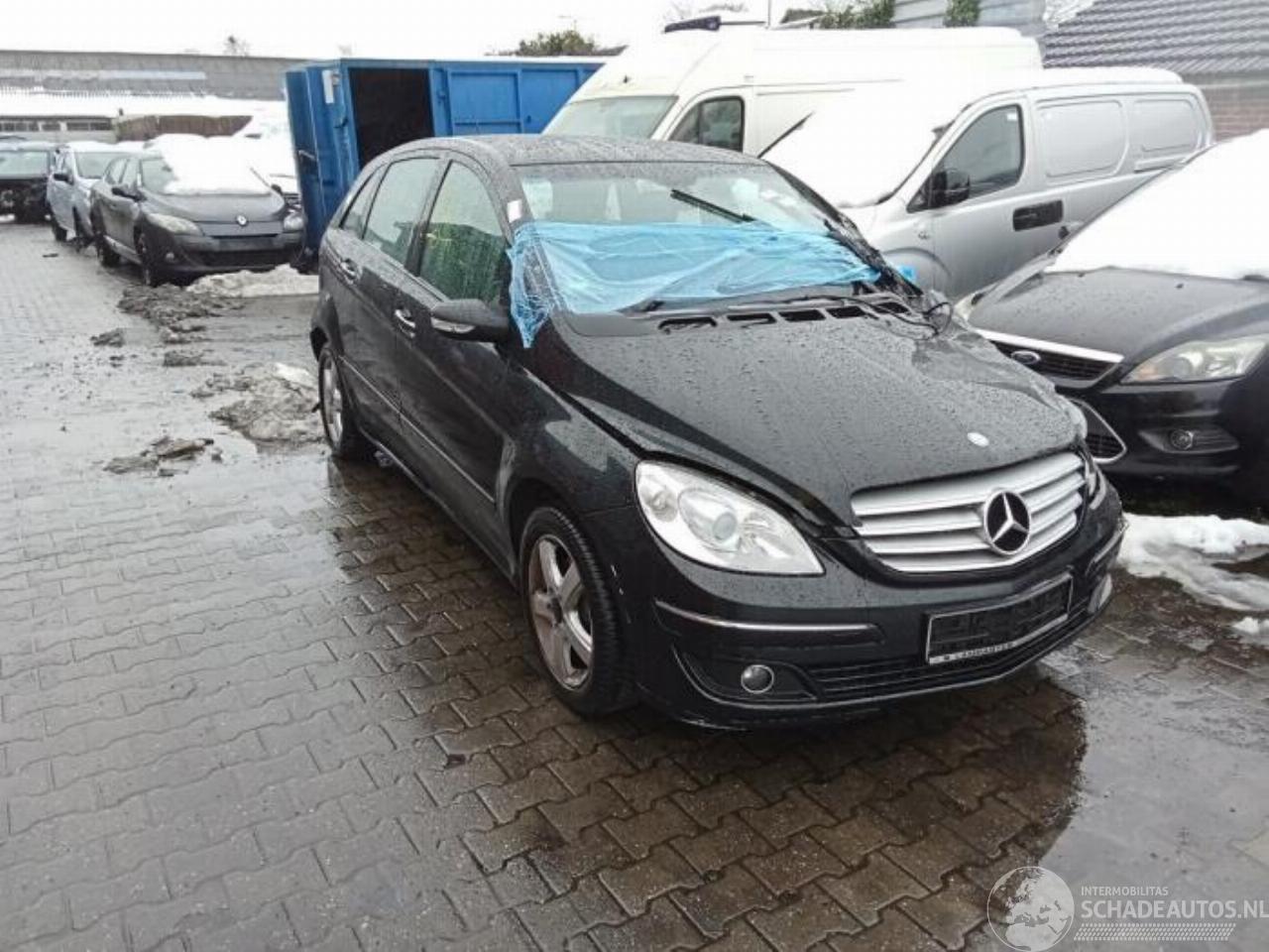 Mercedes B-klasse B (W245), Hatchback, 2005 / 2011 2.0 B-180 CDI 16V