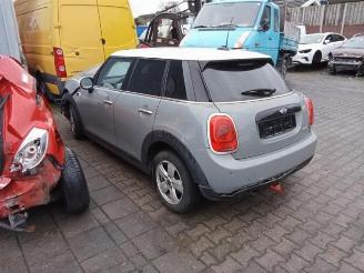 Mini Cooper Mini (F55), Hatchback 5-drs, 2013 1.5 12V Cooper picture 12