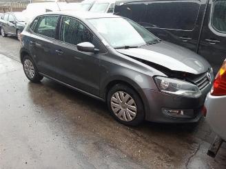 Coche siniestrado Volkswagen Polo Polo V (6R), Hatchback, 2009 / 2017 1.2 12V BlueMotion Technology 2010