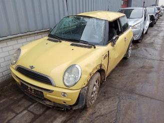 Vrakbiler auto Mini One Mini One/Cooper (R50), Hatchback, 2001 / 2007 1.6 16V One 2002/2