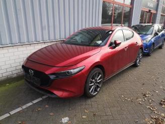 Salvage car Mazda 3 3 Sport (BP), Hatchback, 2018 2.0 SkyActiv-G 122 Mild Hybrid 16V 2021/6