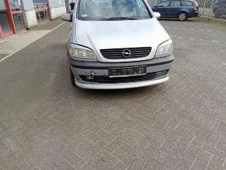 Opel Zafira Zafira (F75), MPV, 1998 / 2005 1.8 16V picture 3