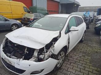 Vrakbiler auto Opel Astra Astra J Sports Tourer (PD8/PE8/PF8), Combi, 2010 / 2015 1.3 CDTI 16V ecoFlex 2012/7