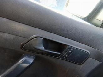 Volkswagen Caddy Caddy III (2KA,2KH,2CA,2CH), Van, 2004 / 2015 1.6 TDI 16V picture 4