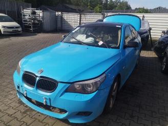 Vrakbiler auto BMW 5-serie 5 serie (E60), Sedan, 2003 / 2010 530d 24V 2003/0