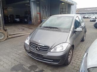 Vrakbiler auto Mercedes A-klasse A (W169), Hatchback, 2004 / 2012 1.5 A-150 5-Drs. 2009/2
