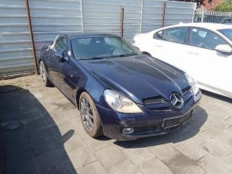 Vrakbiler auto Mercedes SLK SLK (R171), Cabrio, 2004 / 2011 5.4 55 AMG V8 24V 2010/6