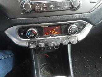 Kia Rio Rio III (UB), Hatchback, 2011 / 2017 1.2 CVVT 16V picture 7