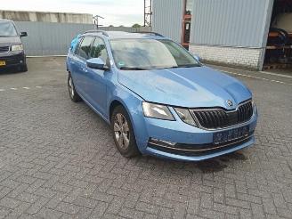 krockskadad bil auto Skoda Octavia Octavia Combi (5EAC), Combi 5-drs, 2012 / 2020 1.5 TSI Evo 16V 2019/6