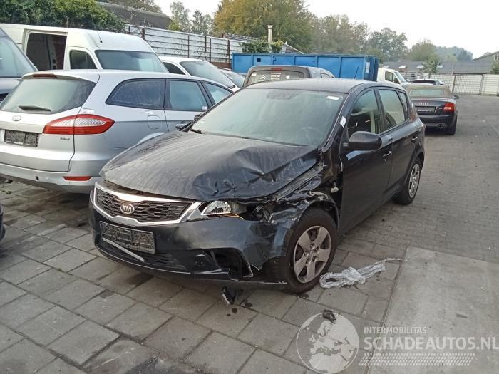 Kia Cee d Cee'd (EDB5), Hatchback 5-drs, 2006 / 2012 1.6 CVVT 16V