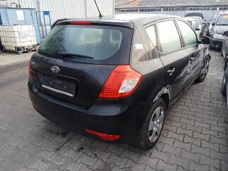 Kia Cee d Cee'd (EDB5), Hatchback 5-drs, 2006 / 2012 1.6 CVVT 16V picture 4