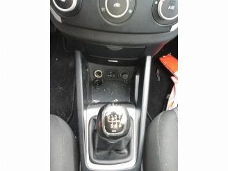 Kia Cee d Cee'd (EDB5), Hatchback 5-drs, 2006 / 2012 1.6 CVVT 16V picture 8