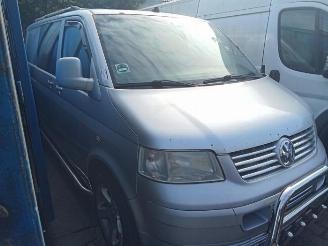 Vrakbiler auto Volkswagen Transporter Transporter T5, Van, 2003 / 2015 2.5 TDi 2008/10