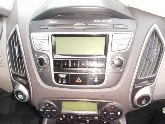 Hyundai Ix35 iX35 (LM), SUV, 2009 / 2015 1.7 CRDi 16V picture 8