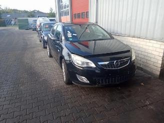 Vrakbiler auto Opel Astra Astra J (PC6/PD6/PE6/PF6), Hatchback 5-drs, 2009 / 2015 1.4 16V ecoFLEX 2010/10