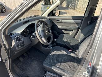 Suzuki Swift  picture 6