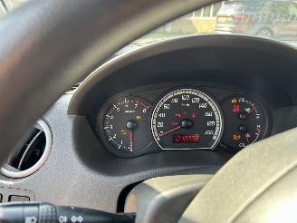 Suzuki Swift  picture 8