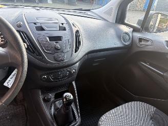 Ford Transit courier picture 13