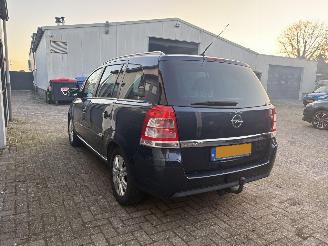 Opel Zafira  picture 5