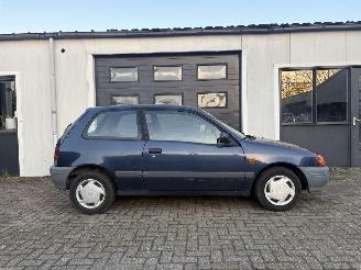 Toyota Starlet 1.3 16v picture 2