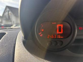 Renault Twingo 1.2-16V Authentique picture 12