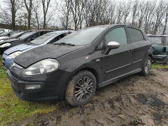 Vrakbiler auto Fiat Punto Evo 1.3 M-Jet Dynamic 2011/3