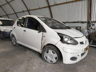 Uttjänta bilar auto Toyota Aygo 1.0-12V Now 2012/1