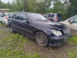 Vrakbiler auto Mercedes C-klasse Combi 230 Avantgarde 2006/8