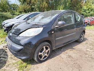 Uttjänta bilar auto Peugeot 107 1.0 XR 2008/9