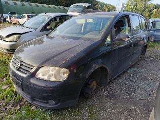 Auto da rottamare Volkswagen Touran 2.0 TDI Trendline 2006/10