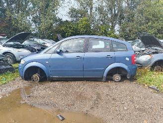 Vrakbiler auto Audi A2 1.4 2000/8