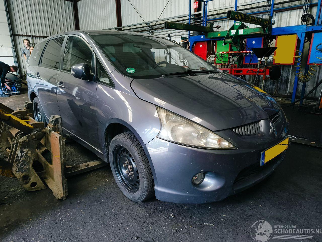Mitsubishi Grandis 2.4-16V Intense