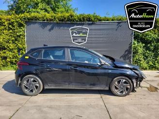 Uttjänta bilar auto Hyundai I-20 i20 (BC3), Hatchback 5-drs, 2020 1.0 T-GDI 100 Mild Hybrid 48V 12V 2022/3