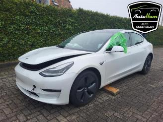 Tesla Model 3 Model 3, Sedan, 2017 Long Range AWD 75 kWh picture 9