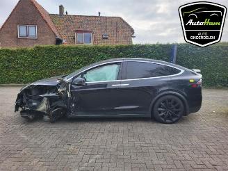 Uttjänta bilar auto Tesla Model X Model X, SUV, 2013 100X 2018/11