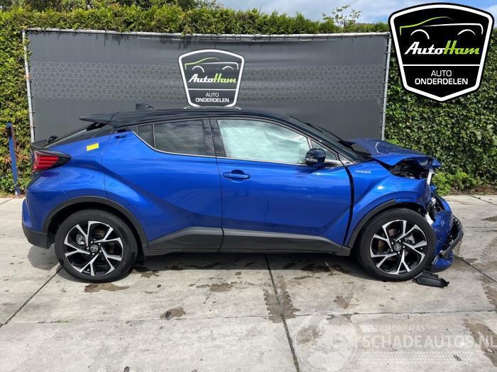Toyota C-HR C-HR (X1,X5), SUV, 2016 2.0 16V Hybrid