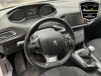 Peugeot 308 308 SW (L4/L9/LC/LJ/LR), Combi 5-drs, 2014 / 2021 1.6 BlueHDi 120 picture 16