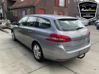 Peugeot 308 308 SW (L4/L9/LC/LJ/LR), Combi 5-drs, 2014 / 2021 1.2 12V e-THP PureTech 130 picture 9