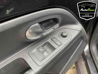 Volkswagen Up! Up! (121), Hatchback, 2011 1.0 12V 60 picture 13