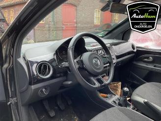 Volkswagen Up! Up! (121), Hatchback, 2011 1.0 12V 60 picture 11